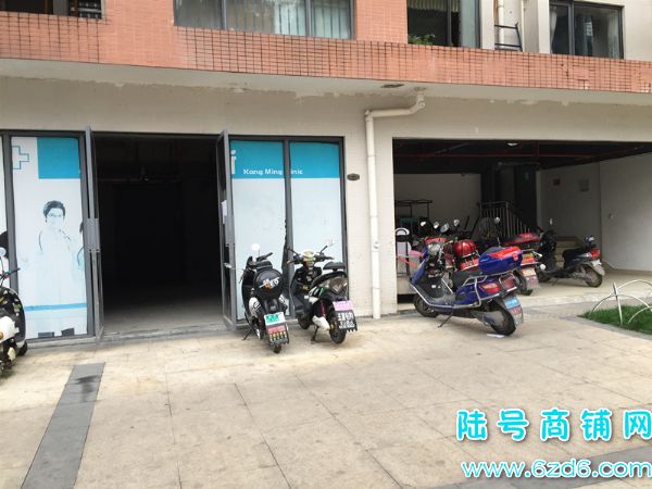 云岩区甜蜜小镇成熟社区门面出租实景图片