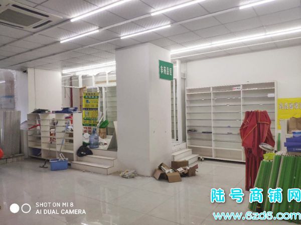贵阳清镇云站路汇金大道临街好位置药店转让 可空转实景图片