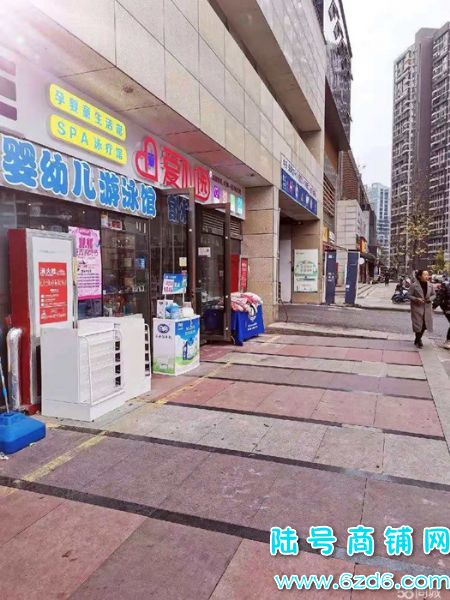 云岩区未来方舟G1组团母婴店转让 临街好位置实景图片