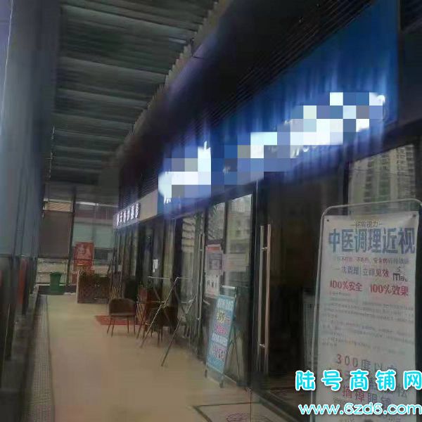 花溪区北大资源缤纷广场门面出租，没有转让费实景图片