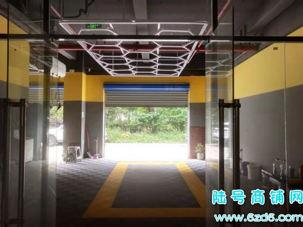 花溪区洛平新城汽车美容院转让实景图片