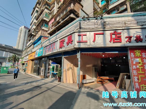 （陆号）南明区湘雅村旺铺出租实景图片
