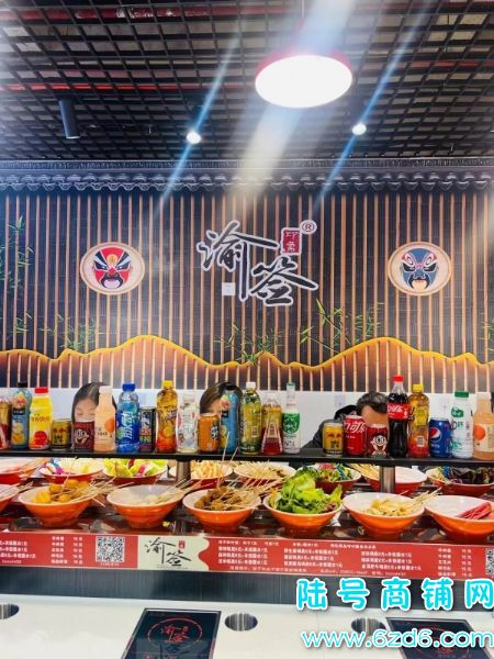 白云区云城尚品步行街A3组团餐饮店转让，一两千营业实景图片