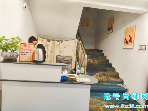 花溪恒大文化旅游城住宅一楼麻将馆转让，8个包房带证件实景图片