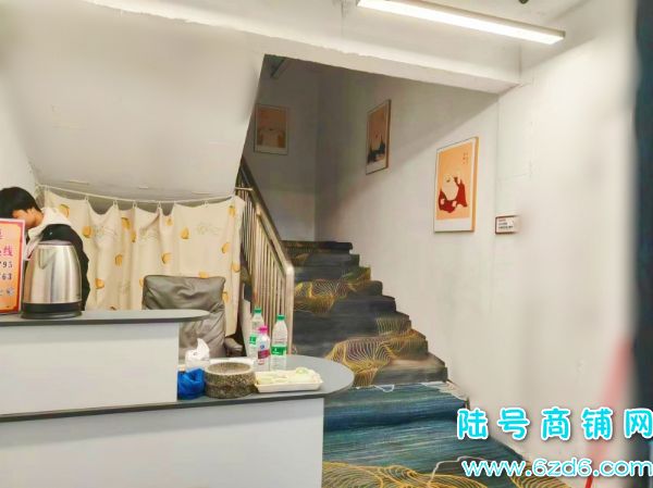 花溪恒大文化旅游城住宅一楼麻将馆转让，8个包房带证件实景图片