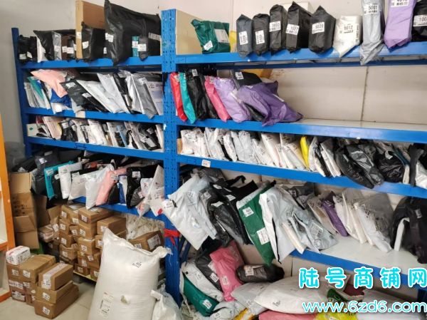 云岩区二桥黔春路北站街快递店低价转实景图片