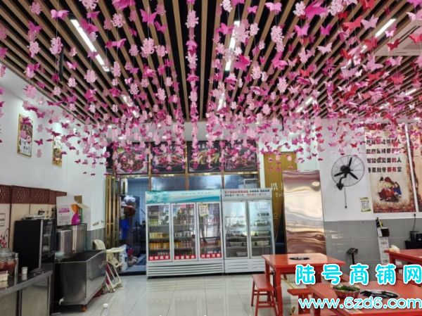 白云区帝景佳苑临街餐饮店转让，门口可外摆十来桌实景图片