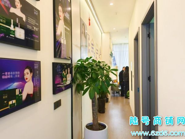 云岩区未来方舟G6组团临街美容院整体转让，带稳定客源实景图片