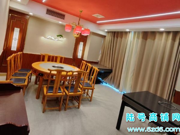 ��½�ţ�����Ʒ�ƻ��������ת�ã�������ѧ����ٽ�һ¥������ͷʵ��ͼƬ