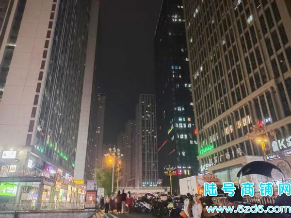 ����԰�Ƹ��㳡6��̨����ת�ã�6������һ���齫����ʵ��ͼƬ