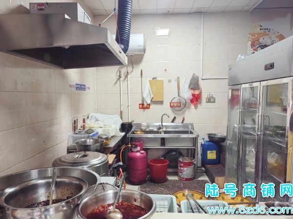 �������Ϻ�������Թ���˫��ͷ����ݵͼ�ת��ʵ��ͼƬ