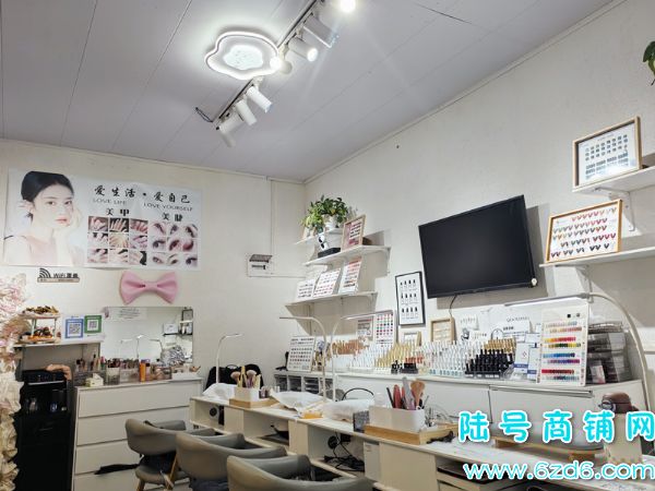 ½ţɽϷ·㳡׵ͻͼתʵͼƬ