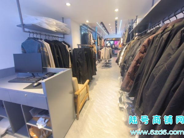 ����0ת�÷ѹ�ɽ�������ݶ��㳡110ƽ�ٽַ�װ��ת��ʵ��ͼƬ