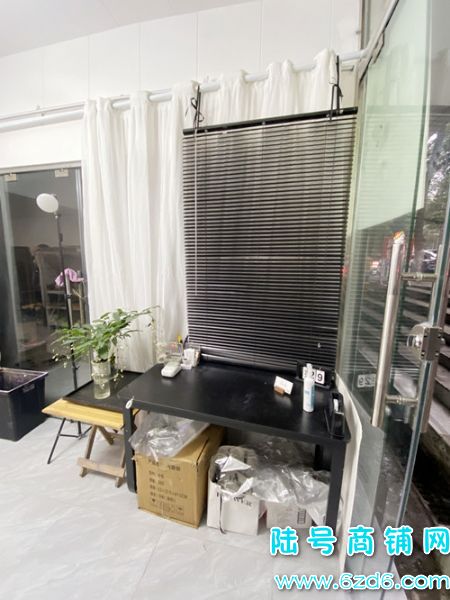 ��½�ţ�����������ɽ��·�ٽ�70ƽ����ͼ�ת��ʵ��ͼƬ