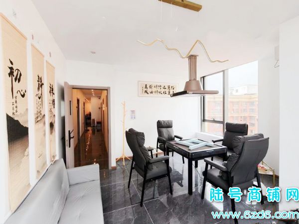 14������ ����������԰���ڴ������������ҵͼ�ת��ʵ��ͼƬ