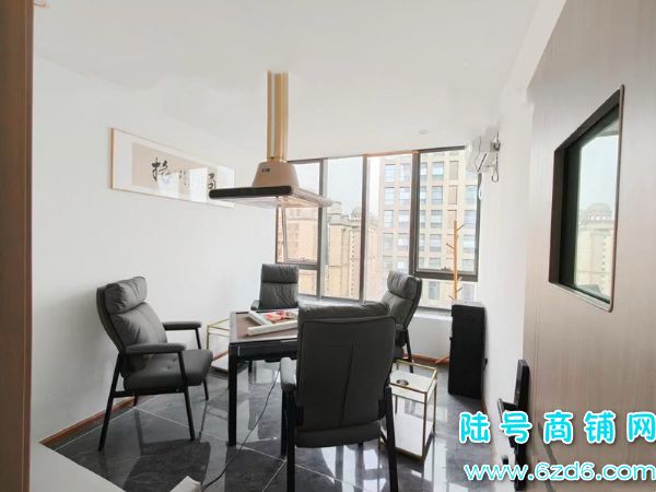 14������ ����������԰���ڴ������������ҵͼ�ת��ʵ��ͼƬ