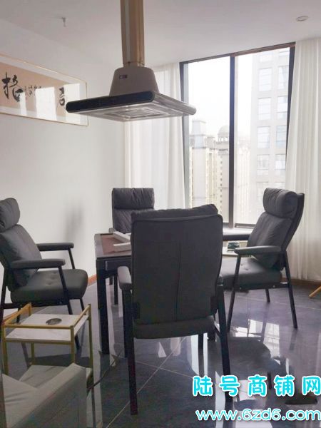 14������ ����������԰���ڴ������������ҵͼ�ת��ʵ��ͼƬ