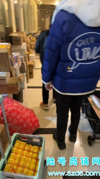 �վ�1800���ɼ� ������������ɽ��ݵ�ת��ʵ��ͼƬ