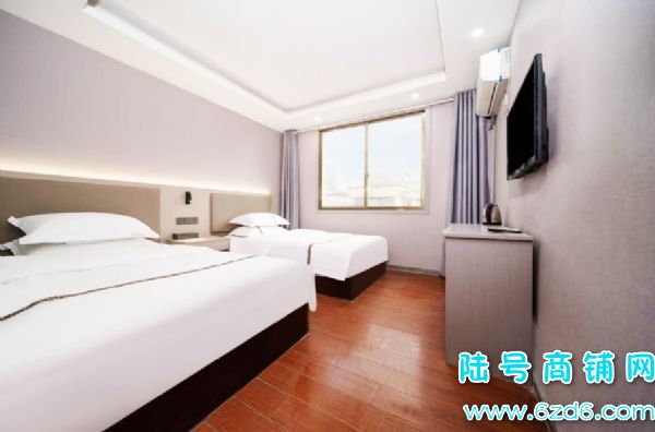 36������ ������������·1000ƽ�ٽ־Ƶ�ͼ�ת��ʵ��ͼƬ