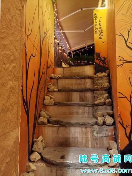 ��½�ţ��ϳ����ض� �����800�����ҳ�����·�տ��ƹ�ת��ʵ��ͼƬ