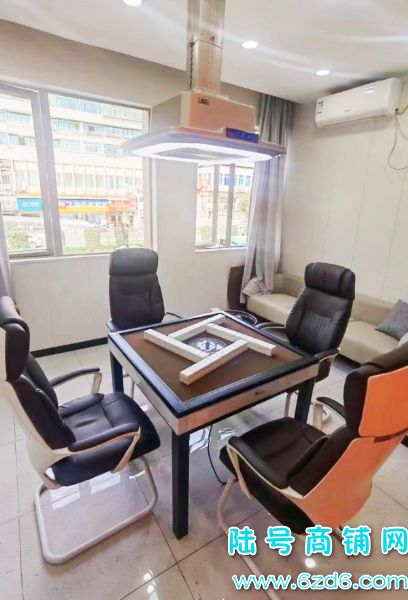 7������ �ڵ�������կ��ҵ���н��ٽ�����������ת��ʵ��ͼƬ