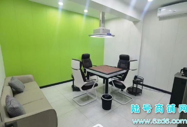 7������ �ڵ�������կ��ҵ���н��ٽ�����������ת��ʵ��ͼƬ