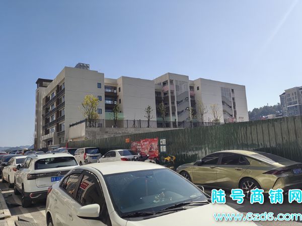 ��½�ţ�С�ӽ����̩�쾳�����վת�ã����ɼ���800ʵ��ͼƬ