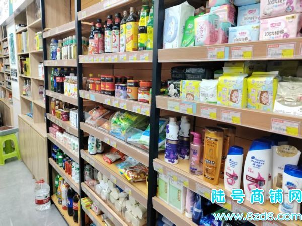 �ڵ���������ʿ�ݵ�ͱ�����ת�ã�������������ʵ��ͼƬ