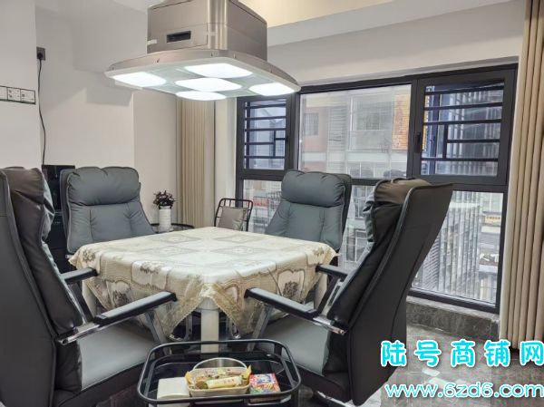 7������ С���ͷ׹㳡A1�����������ҵͼ�ת��ʵ��ͼƬ