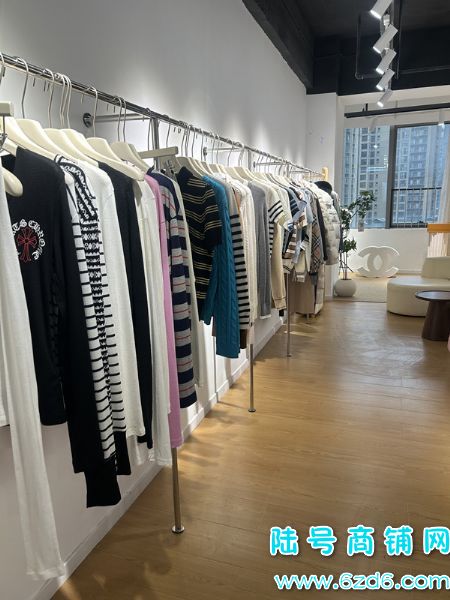 ��½�ţ�С���������A����װ��ת�ã�����2ǧ����ҵ��ʵ��ͼƬ