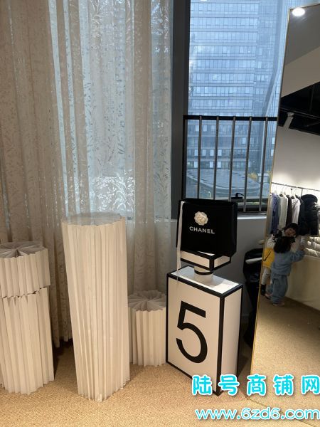 ��½�ţ�С���������A����װ��ת�ã�����2ǧ����ҵ��ʵ��ͼƬ