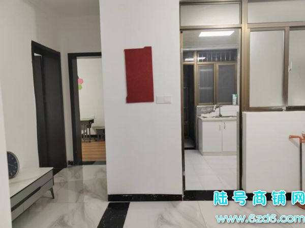 1���ת�� ��ɽ�����Ǿ���ԷѧУ�Ե��й���ѵ����ת��ʵ��ͼƬ