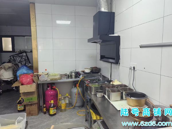 ��½�ţ���ɽ�����������㳡һ�ڲ����������ת��ʵ��ͼƬ