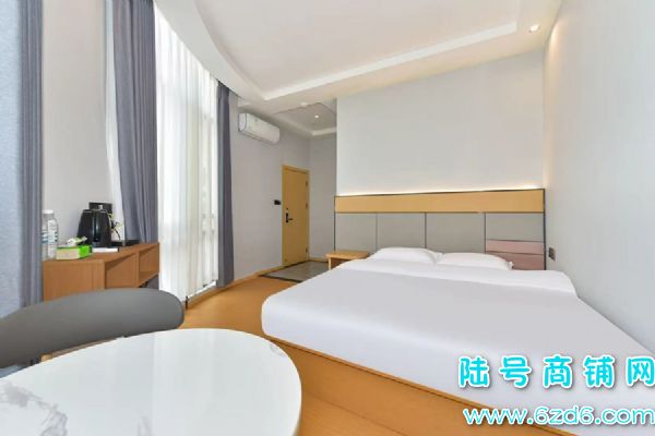 ��½�ţ�����������Ħ���Ƶ��������һ��ת�ã��·��޵ͼۼ�תʵ��ͼƬ