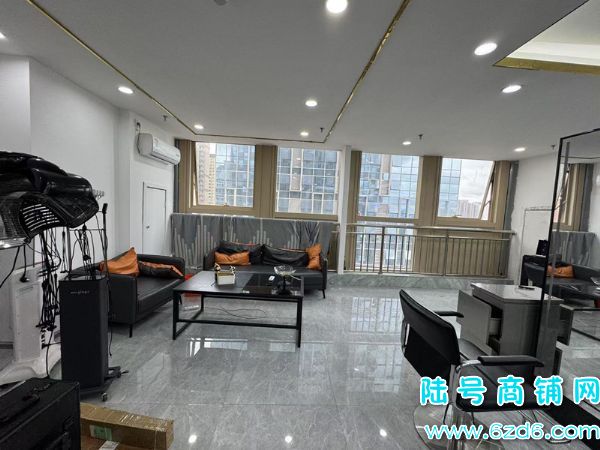 ��½�ţ�����԰�����㳡M��4������������ת��  �������ǧ��ʵ��ͼƬ