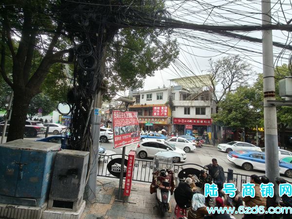 ��½�ţ������ϳ�����ɽ���ٽֲ�����ת�ã�����2800ʵ��ͼƬ