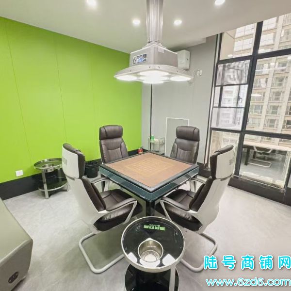 8������ ��ɽ��ǧ���㳡��������������ת��ʵ��ͼƬ