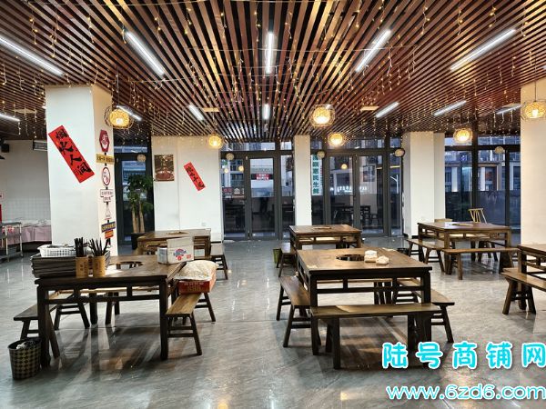 ��½�ţ�С���ֽ�·�����̩�쾵���������ת�ã��ս�˫��ͷʵ��ͼƬ