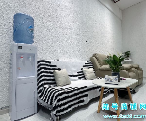 2����ת ����԰�����㳡2�����׵�ͼ�ת��ʵ��ͼƬ