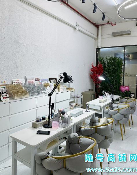 2����ת ����԰�����㳡2�����׵�ͼ�ת��ʵ��ͼƬ