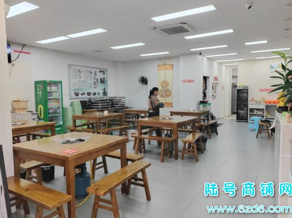 ����֤�ڵ�������կ����·�ٽ�150ƽ������ͼ�ת��ʵ��ͼƬ