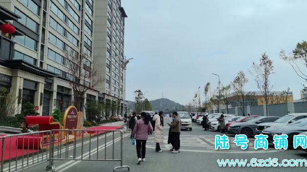 ��½�ţ�����ֱ�⣬����������կ����С�����ſ����棬����ҵ����ʵ��ͼƬ