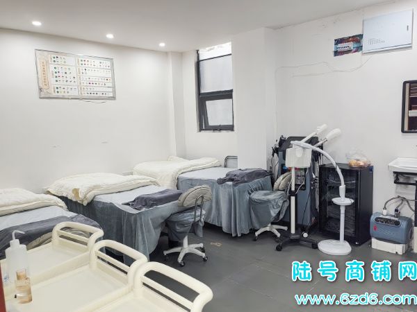 ������Ѻ���ɽ�����ͳ�����Է�ٽֻ�ױƷ��ת�ã��ɿ�תʵ��ͼƬ