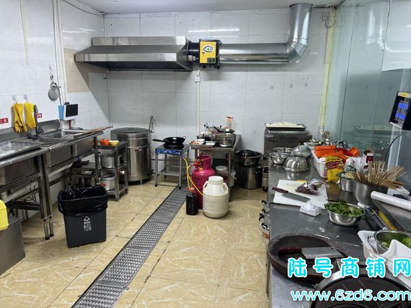 ��½�ţ���������Ӫ�½�ʨС��������ת�ã��ʺϻ�����˿����ʵ��ͼƬ