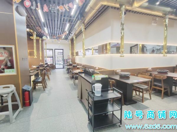 �����������������·�ٽ�180ƽ���������ת��ʵ��ͼƬ