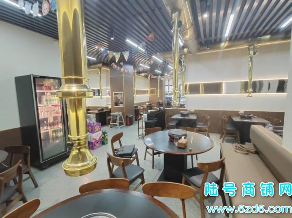 �����������������·�ٽ�180ƽ���������ת��ʵ��ͼƬ