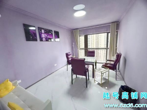 6������ ���������л���������ת��ʵ��ͼƬ