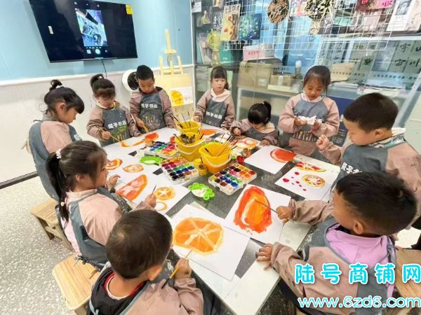 ���ƺ�������ѧУ�ſ�������ѵ����ת�ã���Դ30���ʵ��ͼƬ