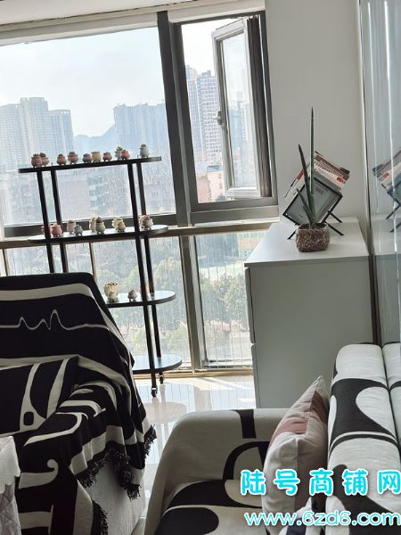 ��½�ţ�С����ƺ����仪ͥ����Ժת�ã�������1800ÿ��ʵ��ͼƬ