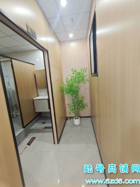 10���� ����2��໨Ϫ���Ĺ�������������������ת��ʵ��ͼƬ